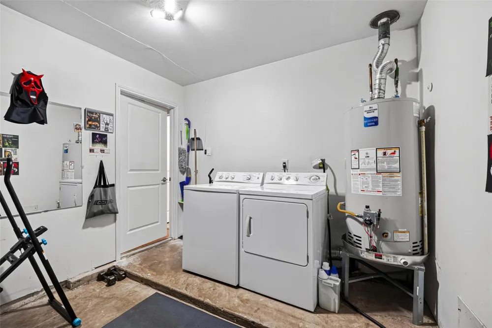 1106 Holbech Lane Channelview, TX 77530