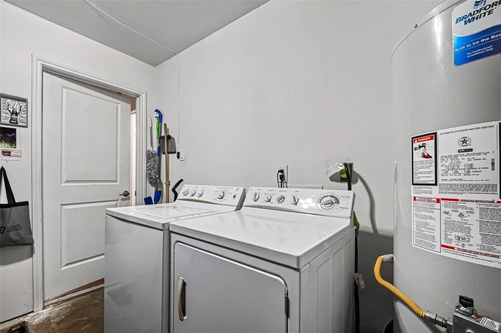 1106 Holbech Lane Channelview, TX 77530