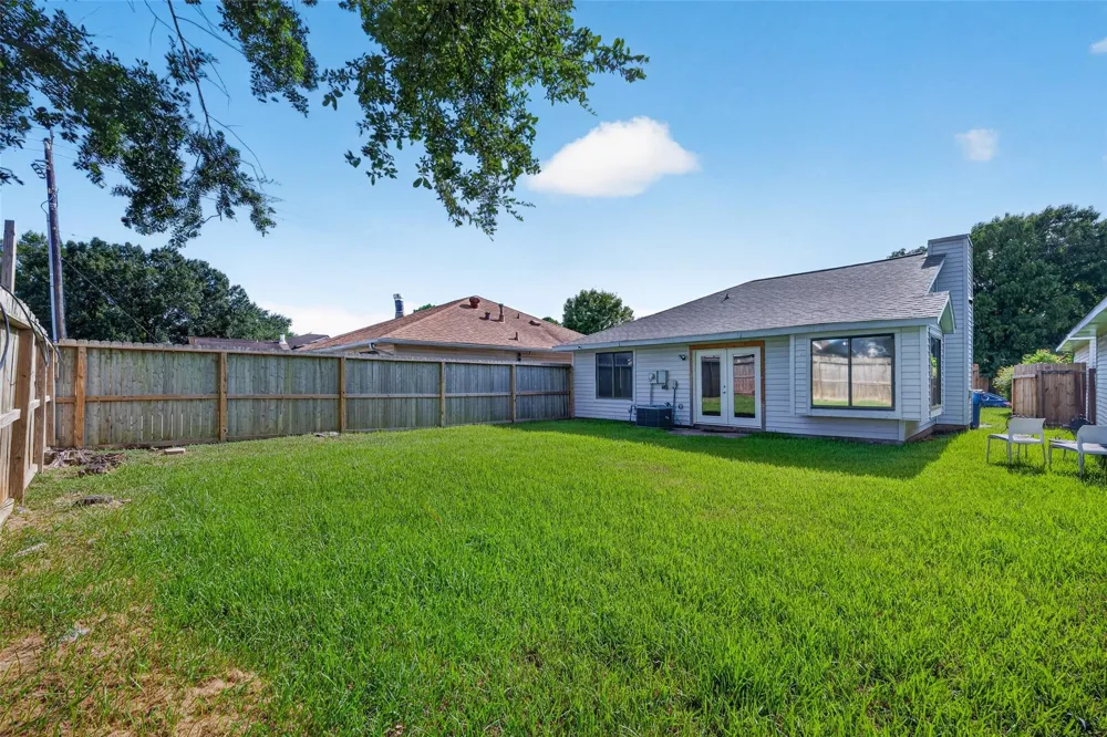 1106 Holbech Lane Channelview, TX 77530
