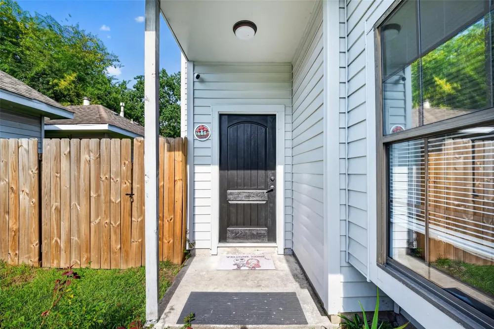 1106 Holbech Lane Channelview, TX 77530