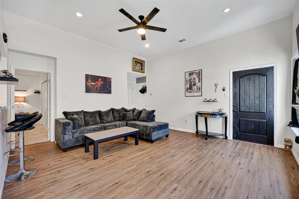 1106 Holbech Lane Channelview, TX 77530