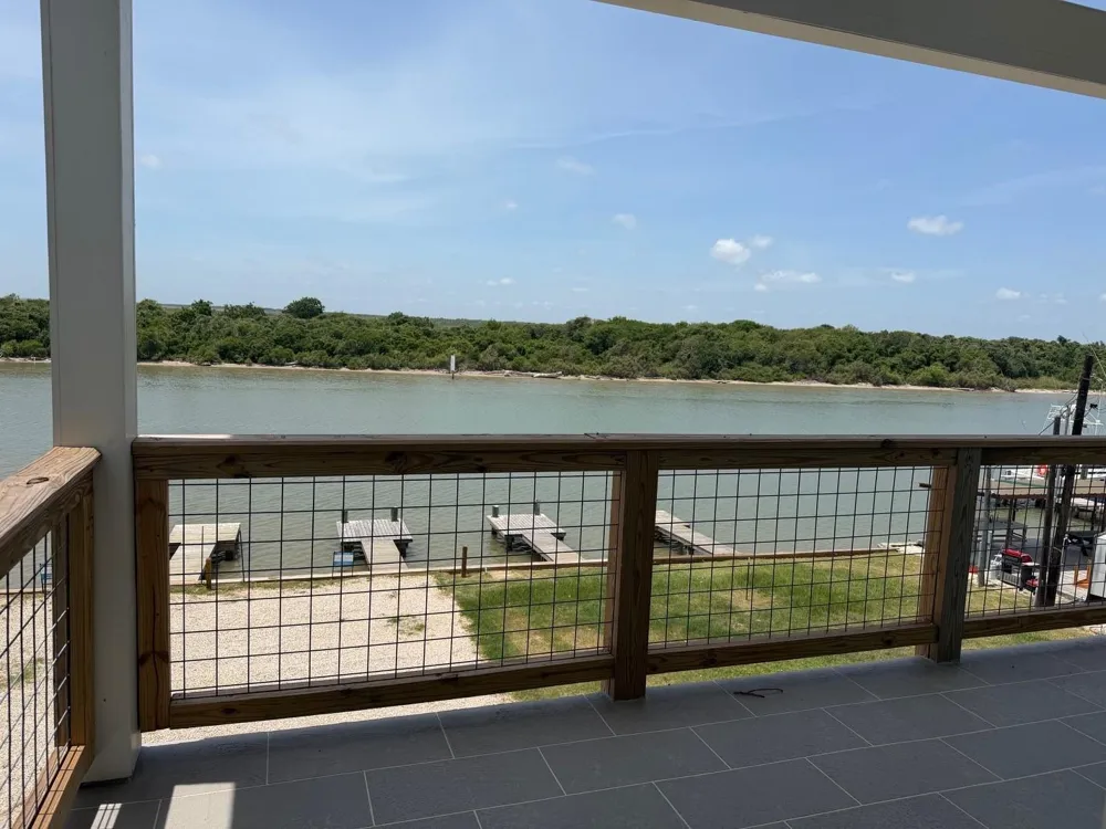 442 Private Road 670 Matagorda, TX 77457