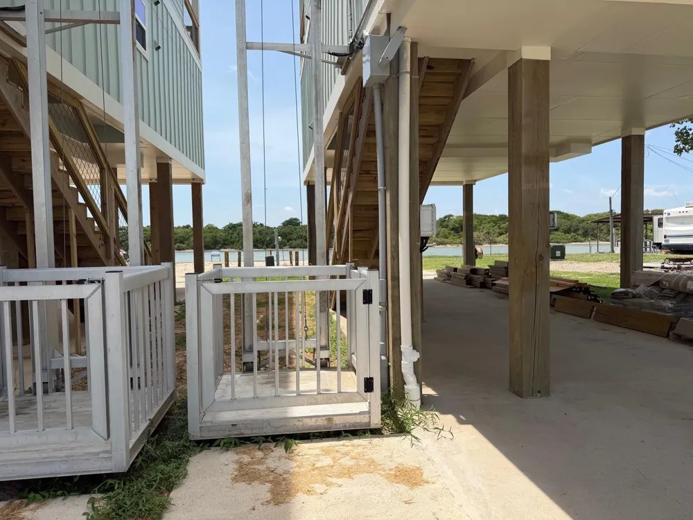 442 Private Road 670 Matagorda, TX 77457