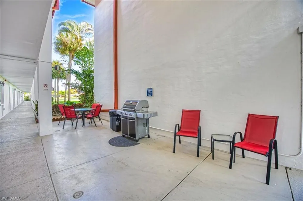 1700 Pine Valley Drive #314 Fort Myers, FL 33907