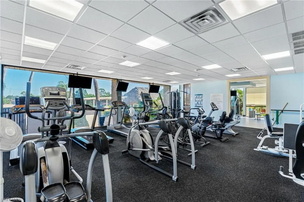 1700 Pine Valley Drive #314 Fort Myers, FL 33907