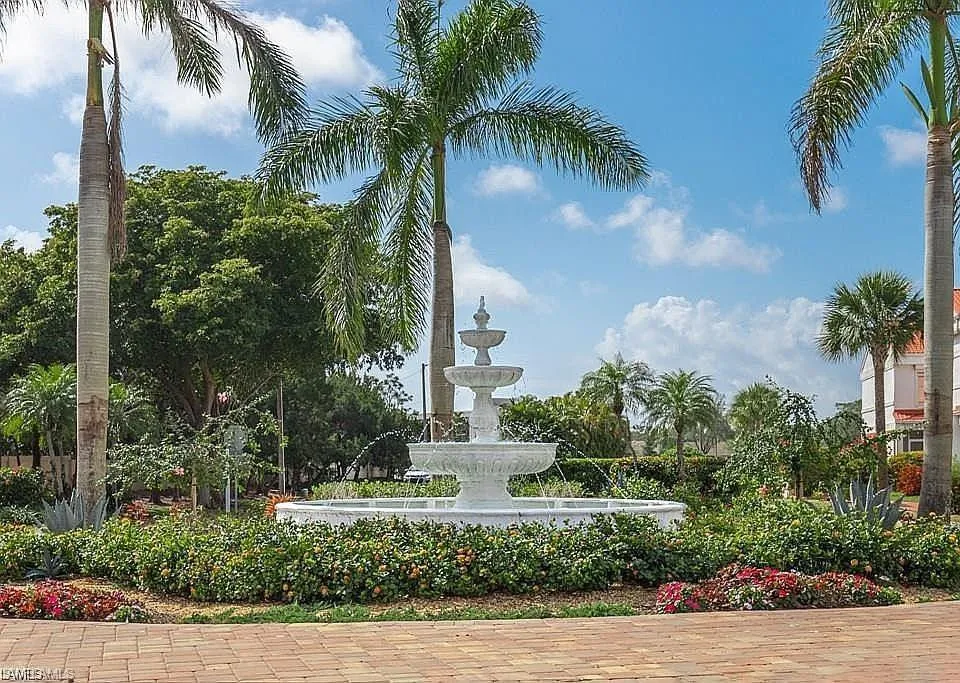 1700 Pine Valley Drive #314 Fort Myers, FL 33907