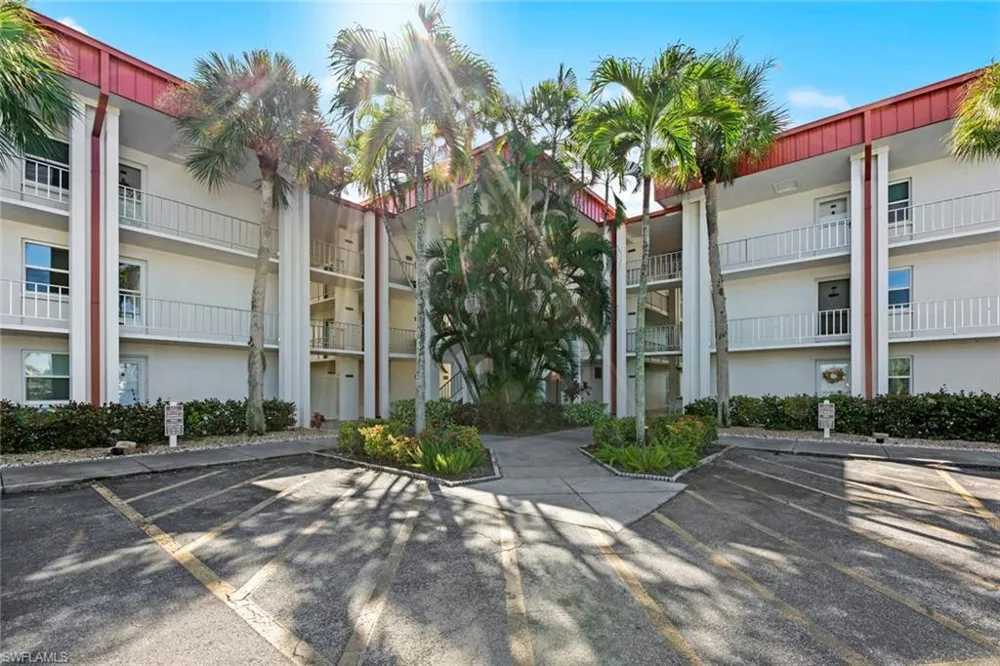 1700 Pine Valley Drive #314 Fort Myers, FL 33907