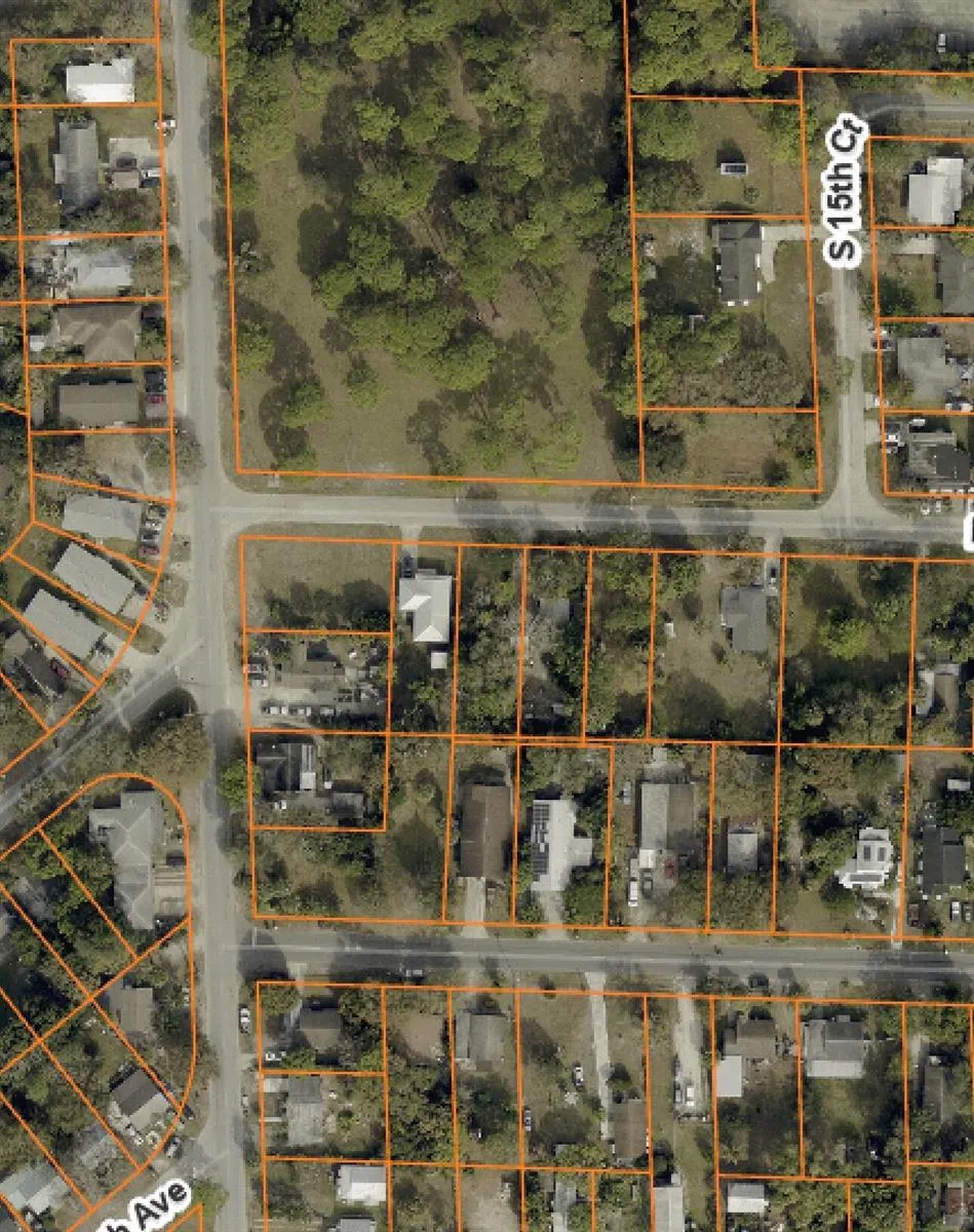 1605 EMERALD TERRACE Fort Pierce, FL 34950