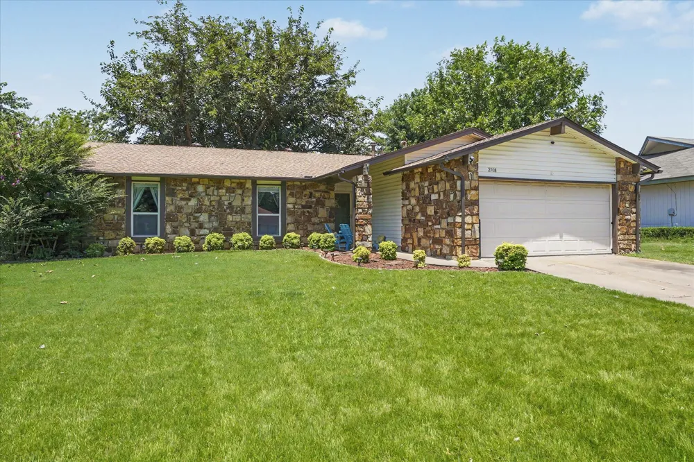 2508 W Iola Street Broken Arrow, OK 74012