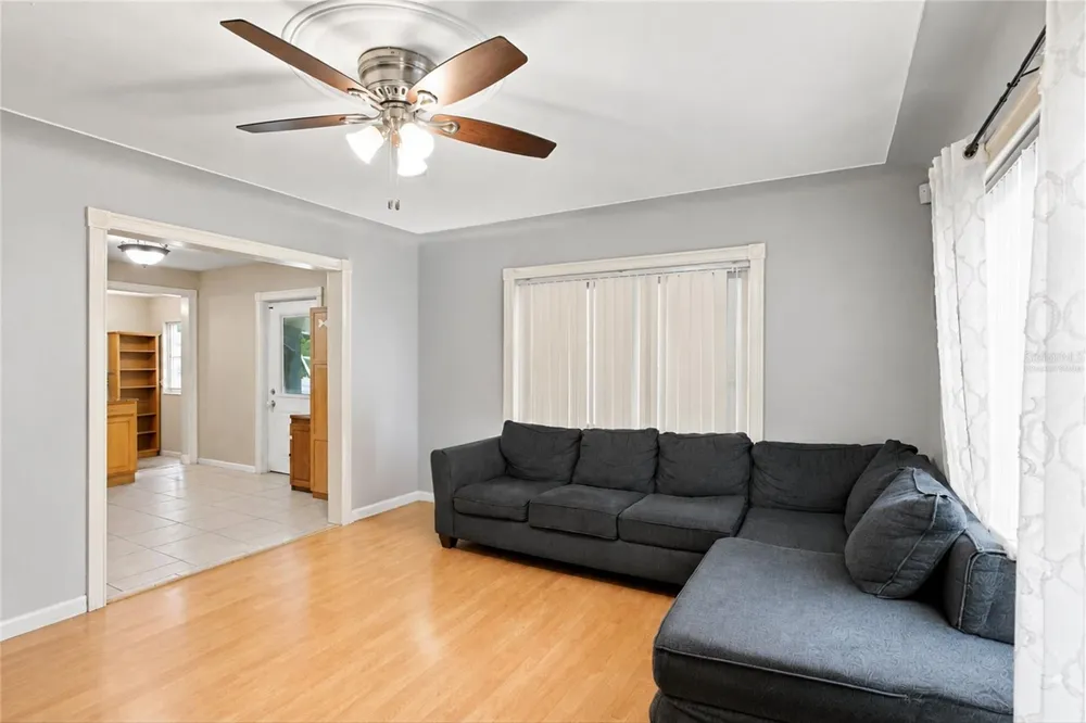 3827 38TH AVENUE St Petersburg, FL 33713