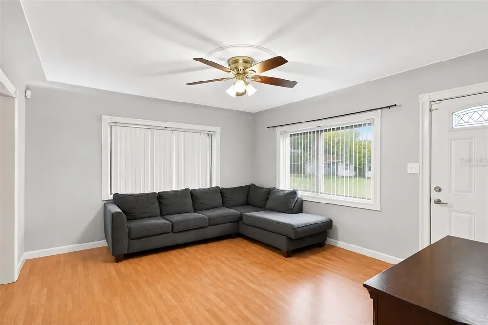 3827 38TH AVENUE St Petersburg, FL 33713