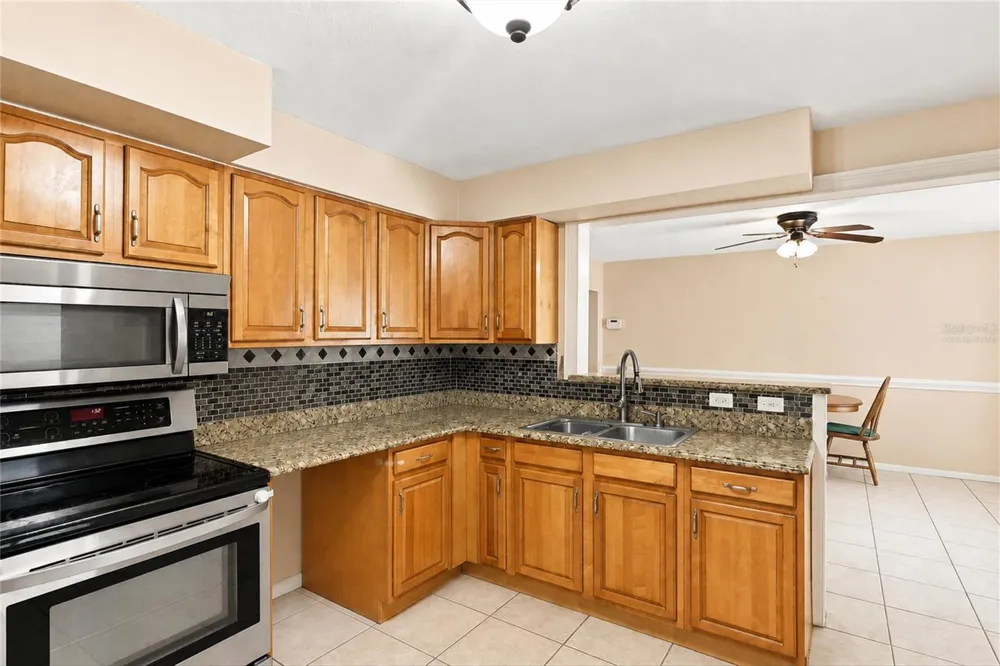 3827 38TH AVENUE St Petersburg, FL 33713