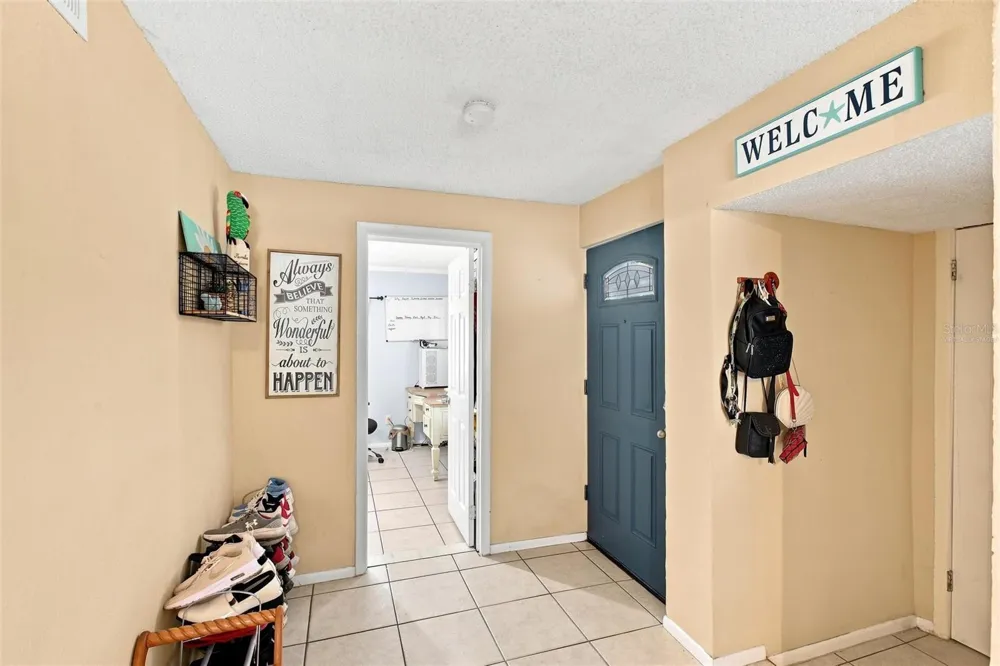 3827 38TH AVENUE St Petersburg, FL 33713