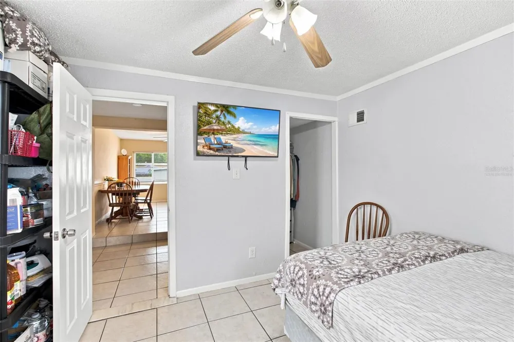 3827 38TH AVENUE St Petersburg, FL 33713