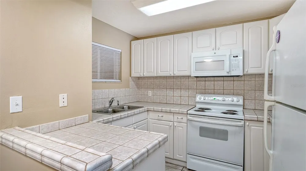 2763 WOODGATE LANE #104 Sarasota, FL 34231