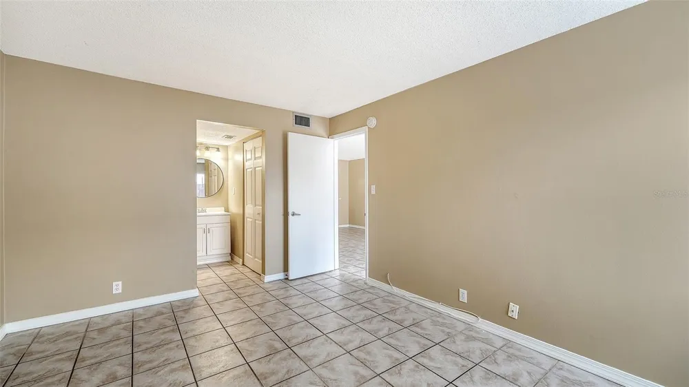 2763 WOODGATE LANE #104 Sarasota, FL 34231