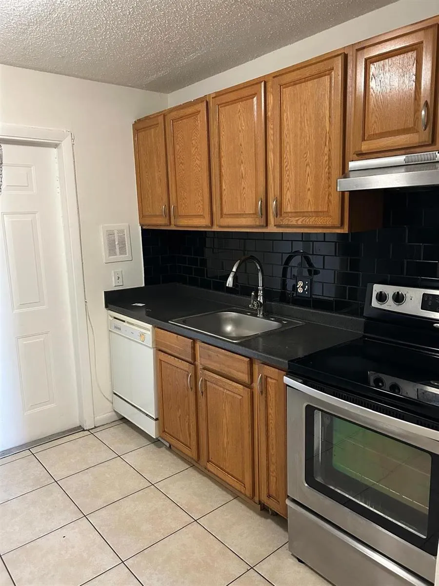 850 E COMMERCIAL BOULEVARD #210A Oakland Park, FL 33334