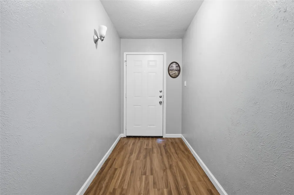 5661 Pearce Street The Colony, TX 75056