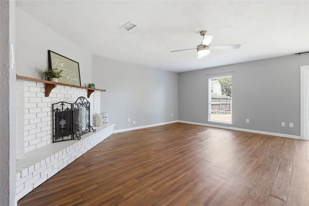 5661 Pearce Street The Colony, TX 75056