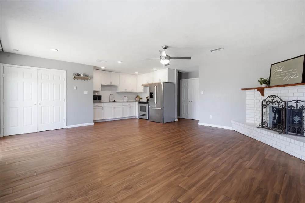 5661 Pearce Street The Colony, TX 75056