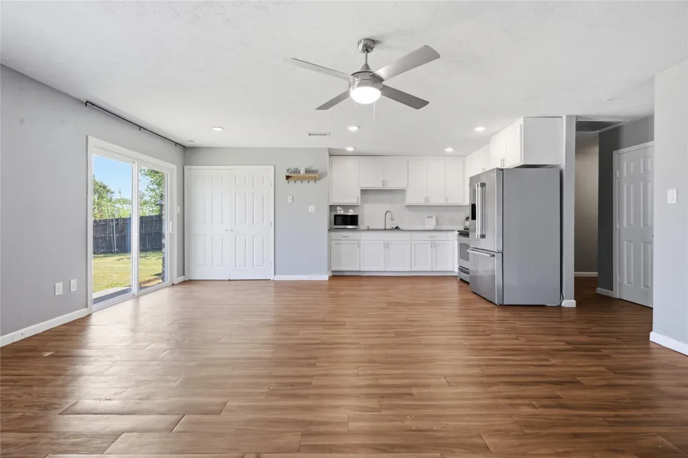 5661 Pearce Street The Colony, TX 75056