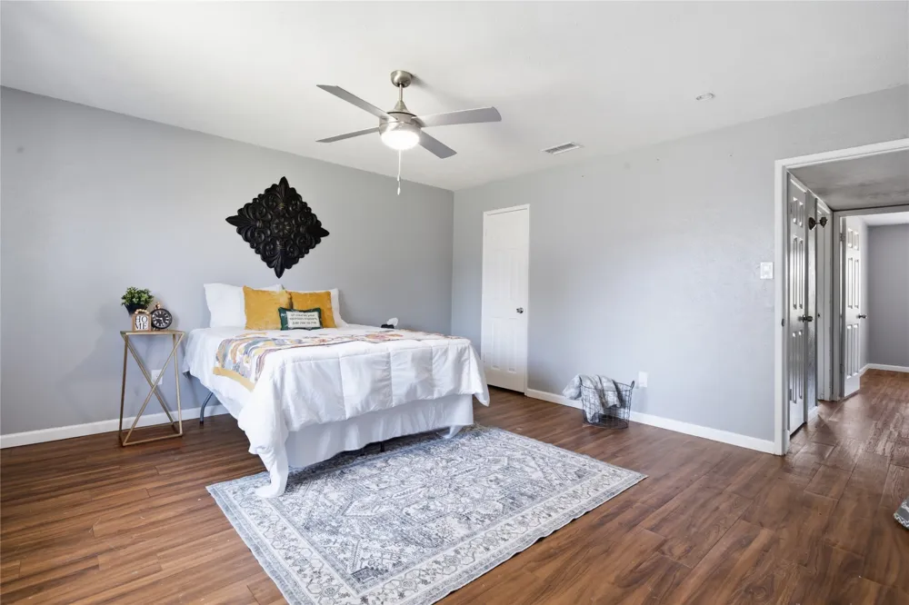 5661 Pearce Street The Colony, TX 75056