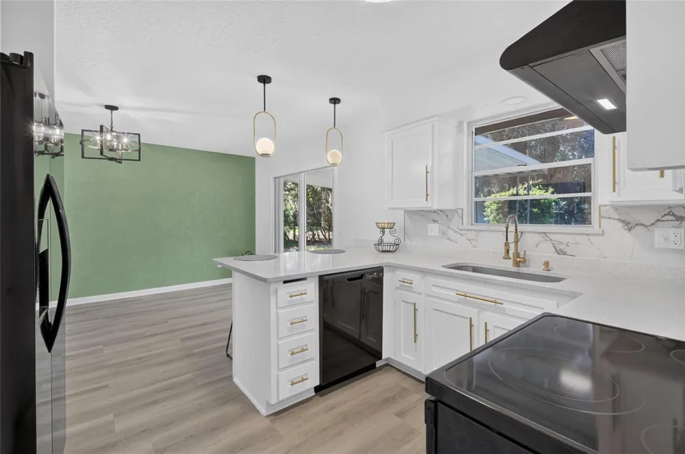 5212 CLARENDON ROAD Jacksonville, FL 32205