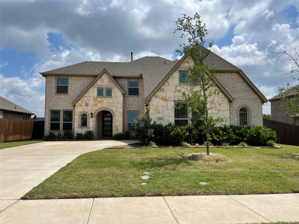 1142 Timber Ridge Drive Midlothian, TX 76065