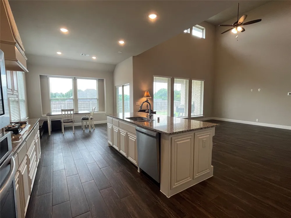 1142 Timber Ridge Drive Midlothian, TX 76065