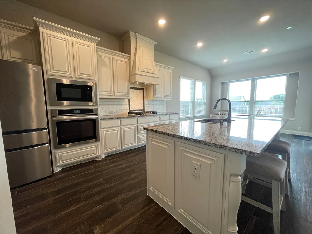 1142 Timber Ridge Drive Midlothian, TX 76065