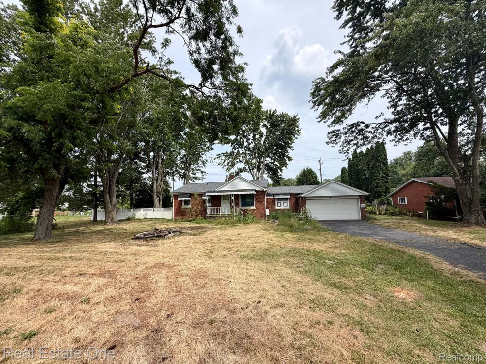 4985 Denton Road Canton Charter Township, MI 48188