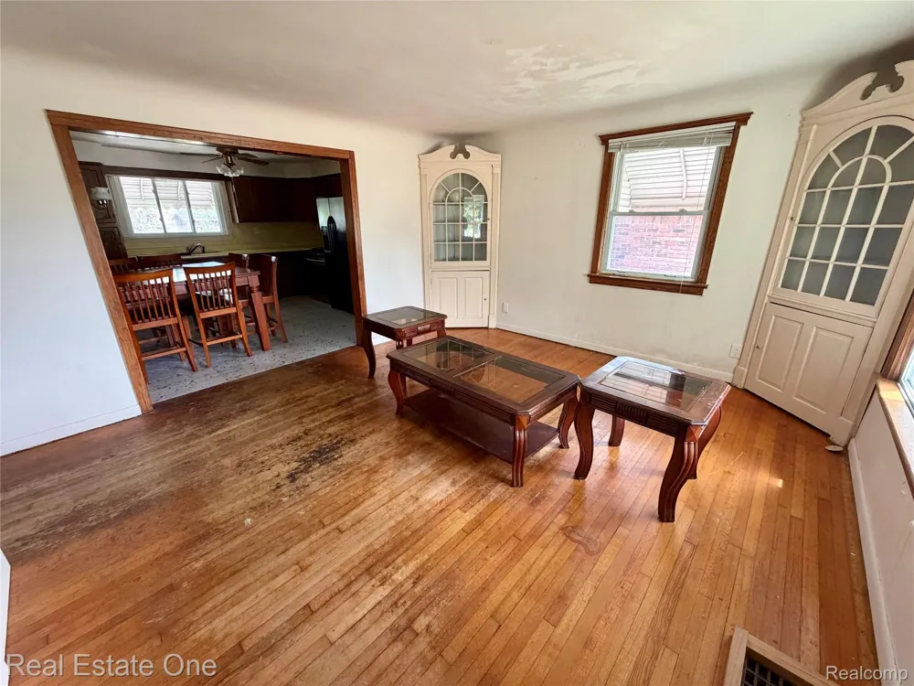 4985 Denton Road Canton Charter Township, MI 48188