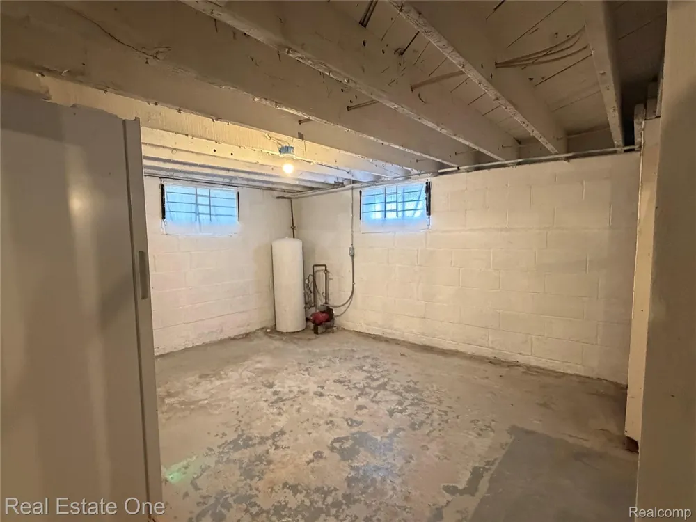 4985 Denton Road Canton Charter Township, MI 48188