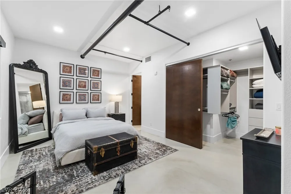 11441 Allerton Park Drive #206 Las Vegas, NV 89135