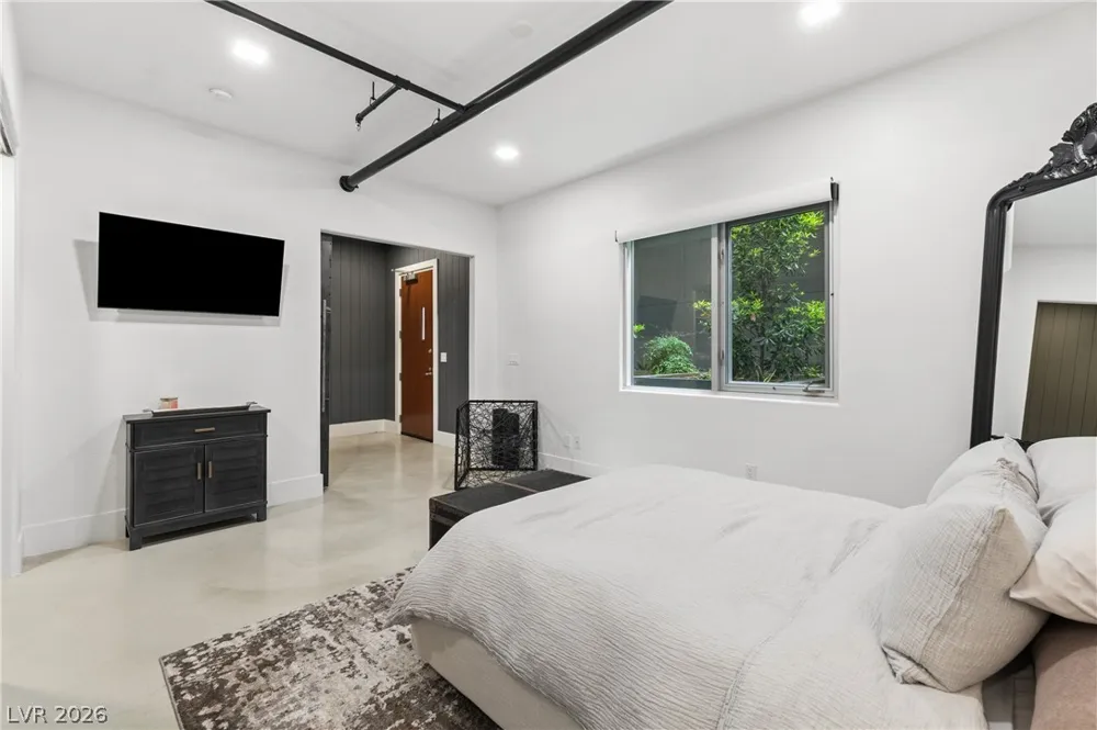 11441 Allerton Park Drive #206 Las Vegas, NV 89135