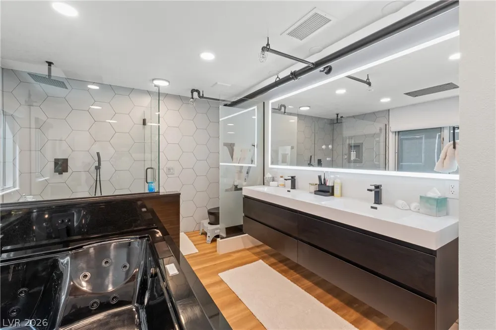 11441 Allerton Park Drive #206 Las Vegas, NV 89135