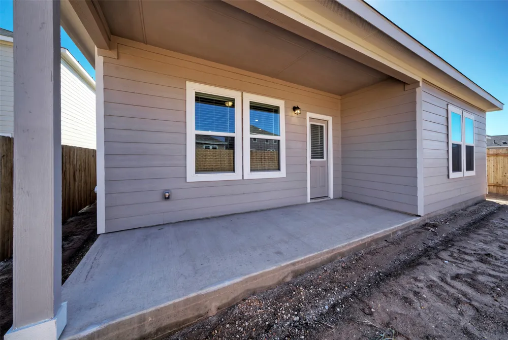 248 Wren Lane Kyle, TX 78640