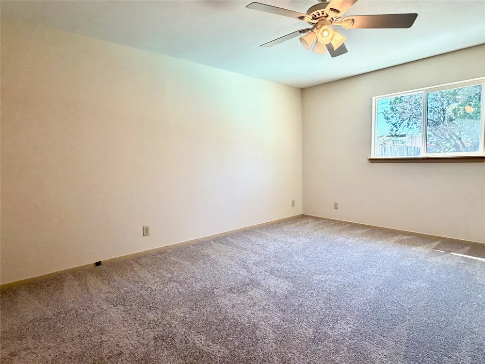 141 Oaklane Drive Universal City, TX 78148