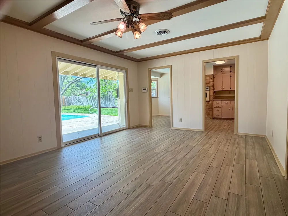 141 Oaklane Drive Universal City, TX 78148
