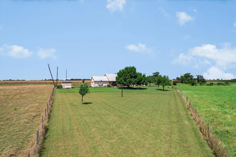 1465 County Road 436 Thrall, TX 76578