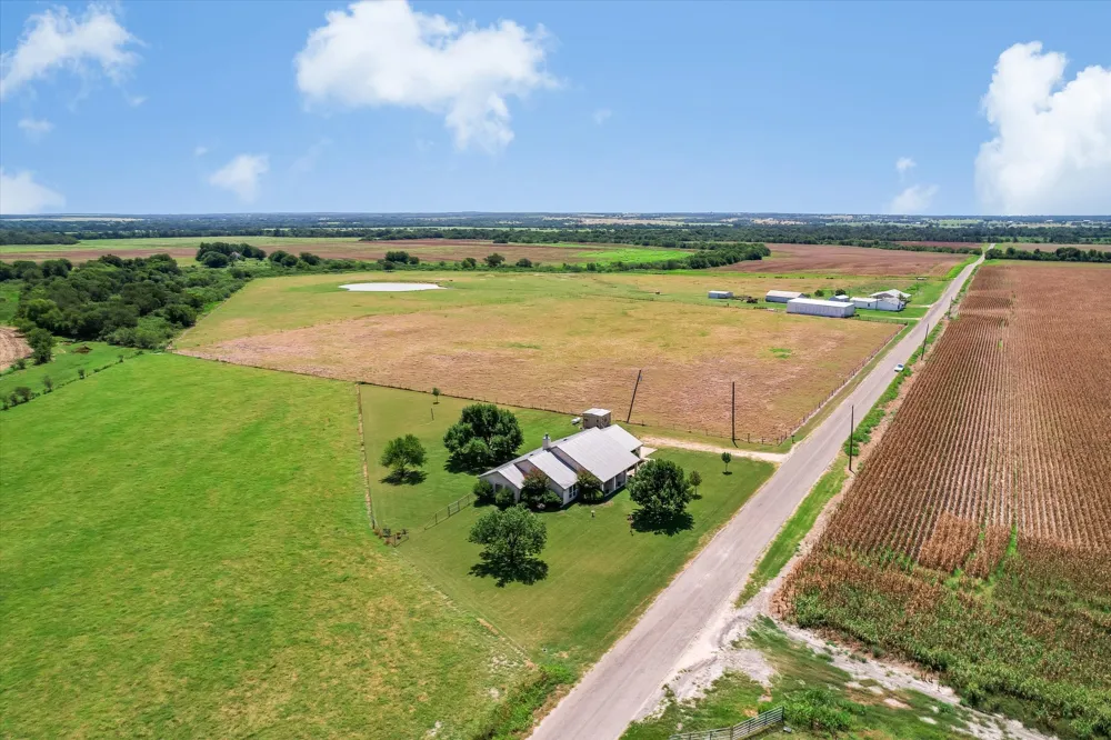 1465 County Road 436 Thrall, TX 76578