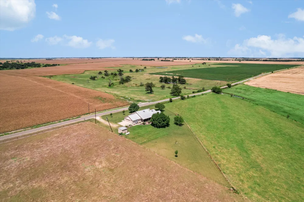 1465 County Road 436 Thrall, TX 76578