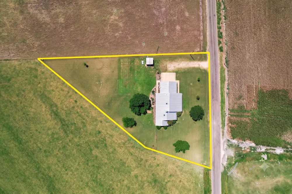 1465 County Road 436 Thrall, TX 76578