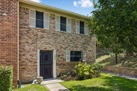 1853 Coronado Hills Drive