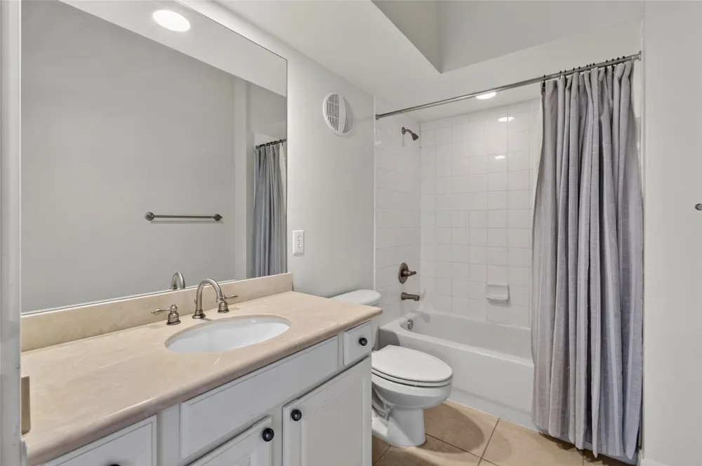 7701 Rialto Boulevard #1323 Austin, TX 78735