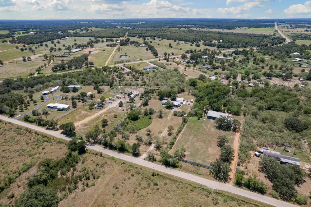 147 Community Center Road Rosanky, TX 78953