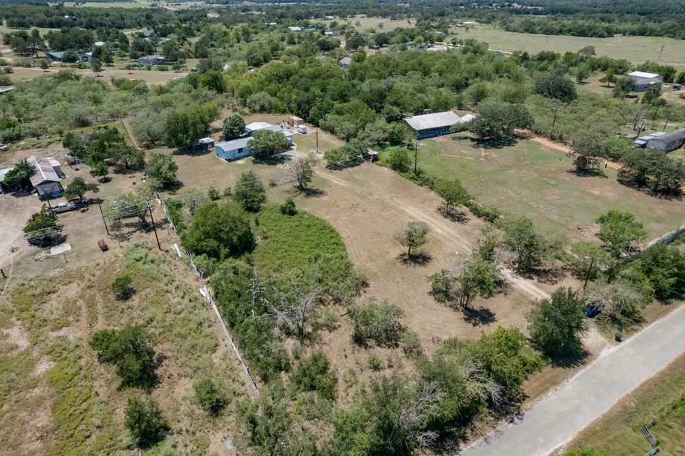 147 Community Center Road Rosanky, TX 78953