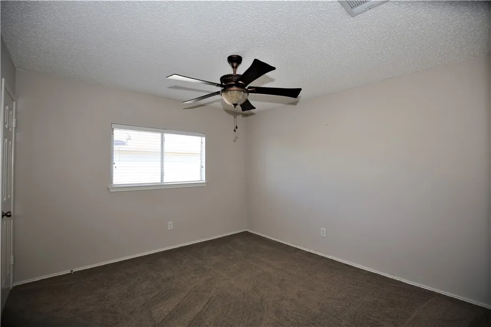 1915 Ruthie Run Cedar Park, TX 78613