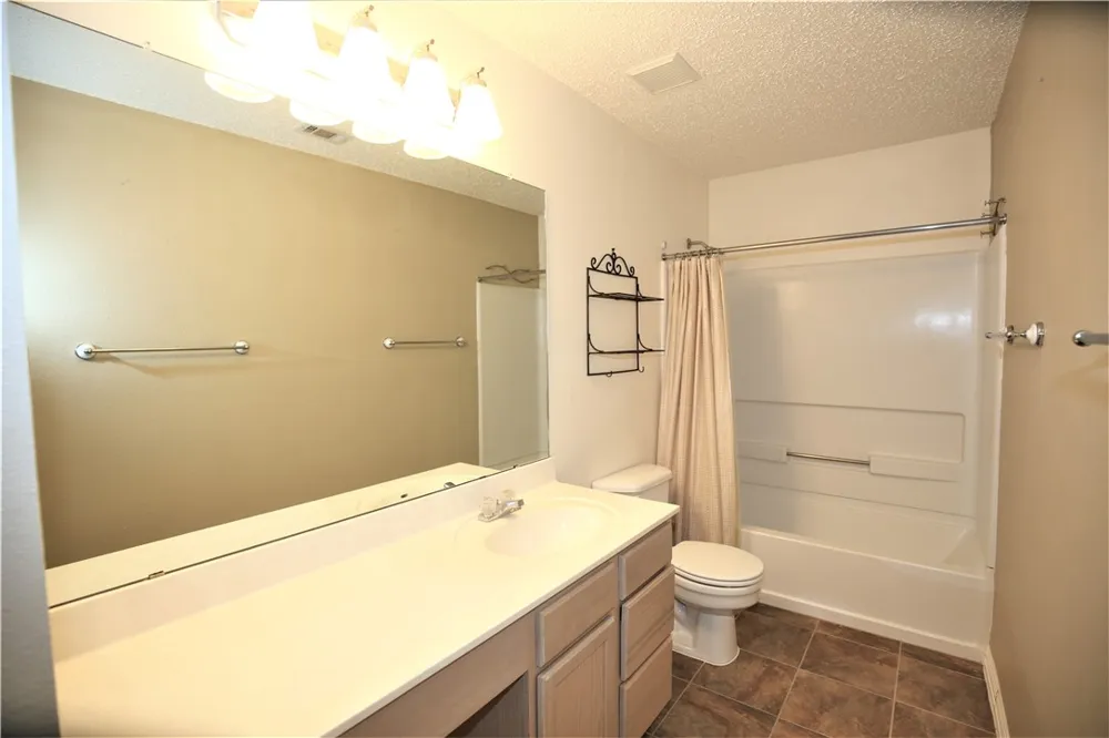 1915 Ruthie Run Cedar Park, TX 78613