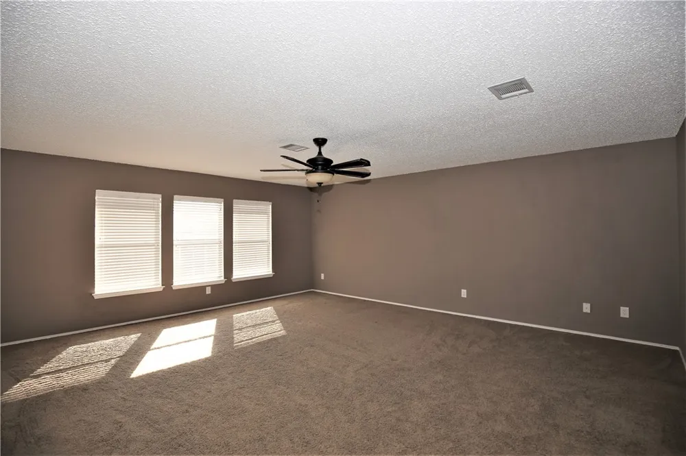 1915 Ruthie Run Cedar Park, TX 78613